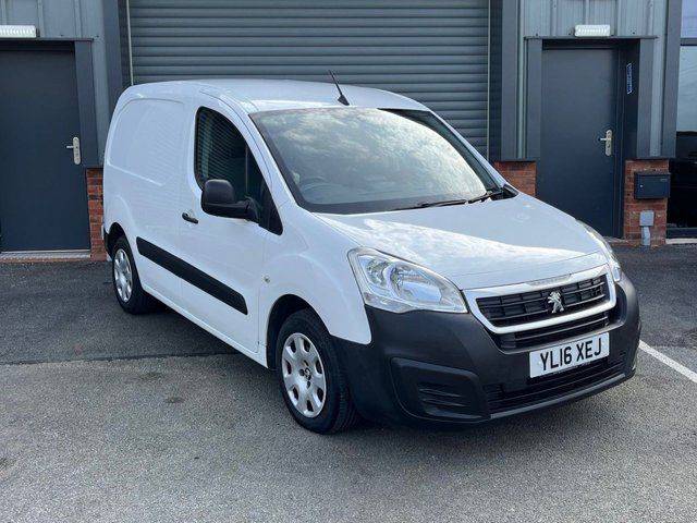 Peugeot Partner 625 1.6 BlueHDi 75 Professional Van Commercial Diesel White