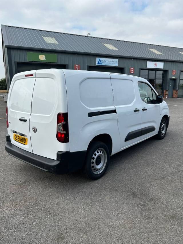 2021 Vauxhall Combo Cargo 2300 1.5 Turbo D 100ps H1 Dynamic Van